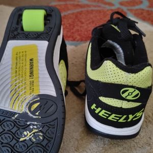 Boys heelys